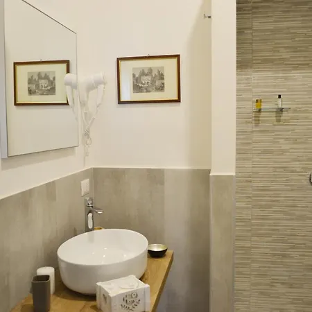 Rinascimento Casa Brigitte * Neapel